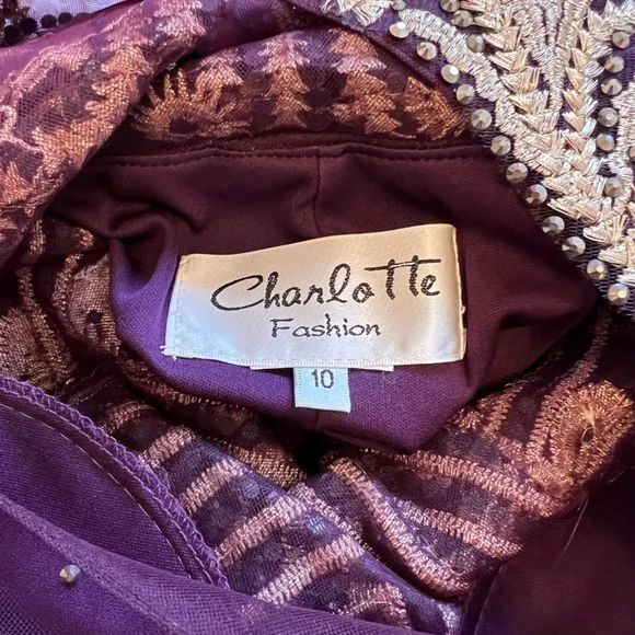 Charlotte Fashion Burgundy & Gold Embellished Gown – Size 10 - Picture 13 of 15